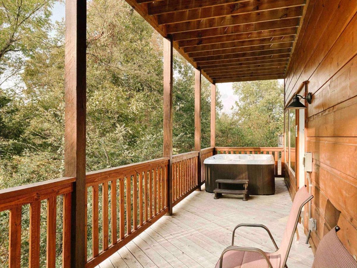 Splash Of Moonshine -Heated Indoor Pool, Hot Tub, Arcade Game Room Pigeon Forge Exterior photo