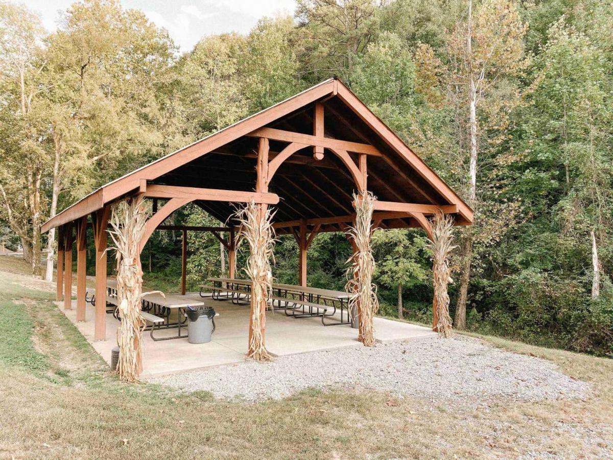 Splash Of Moonshine -Heated Indoor Pool, Hot Tub, Arcade Game Room Pigeon Forge Exterior photo