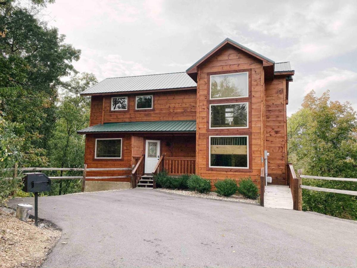 Splash Of Moonshine -Heated Indoor Pool, Hot Tub, Arcade Game Room Pigeon Forge Exterior photo
